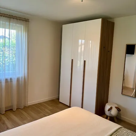 アパート Riki House
